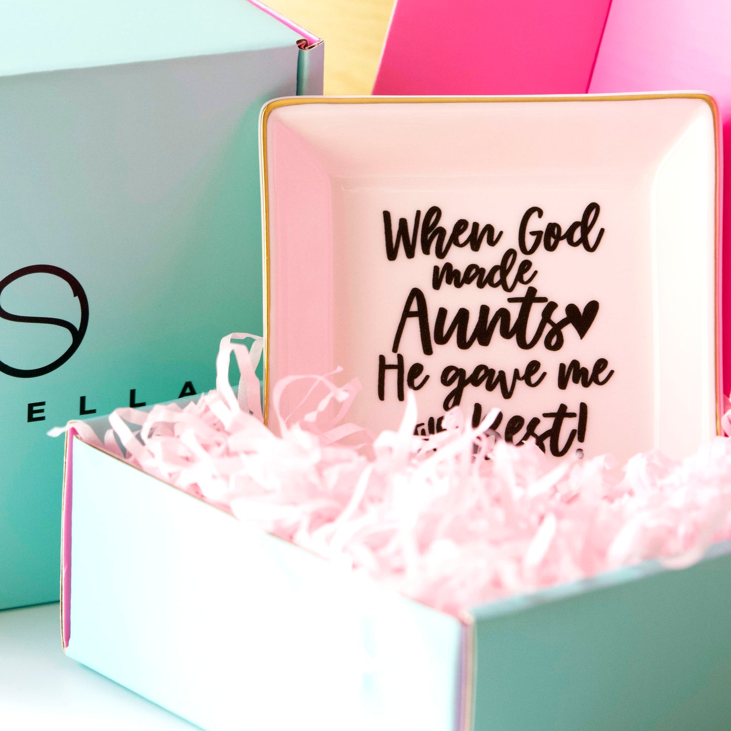 " When God made Aunts He gave me the Best" Message Ring Dish