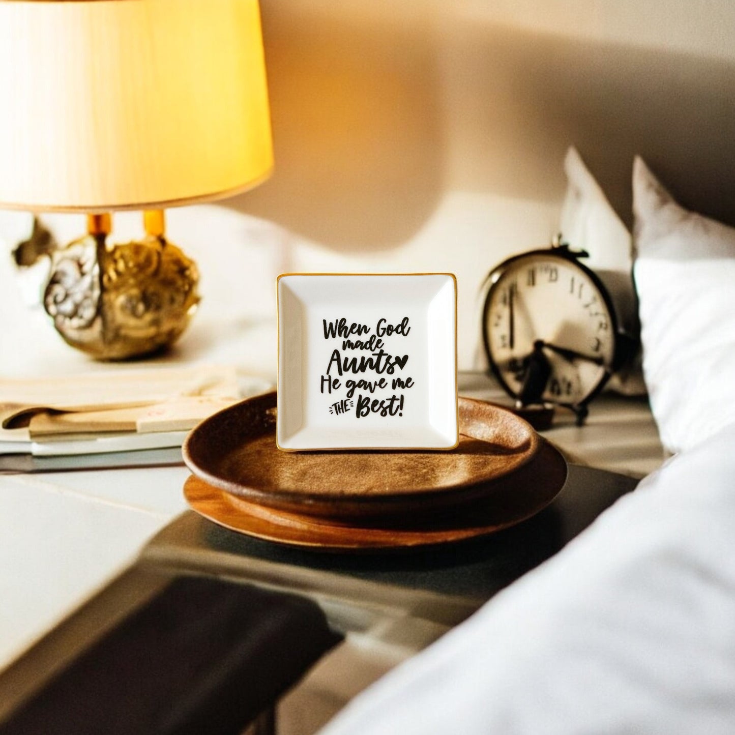 " When God made Aunts He gave me the Best" Message Ring Dish