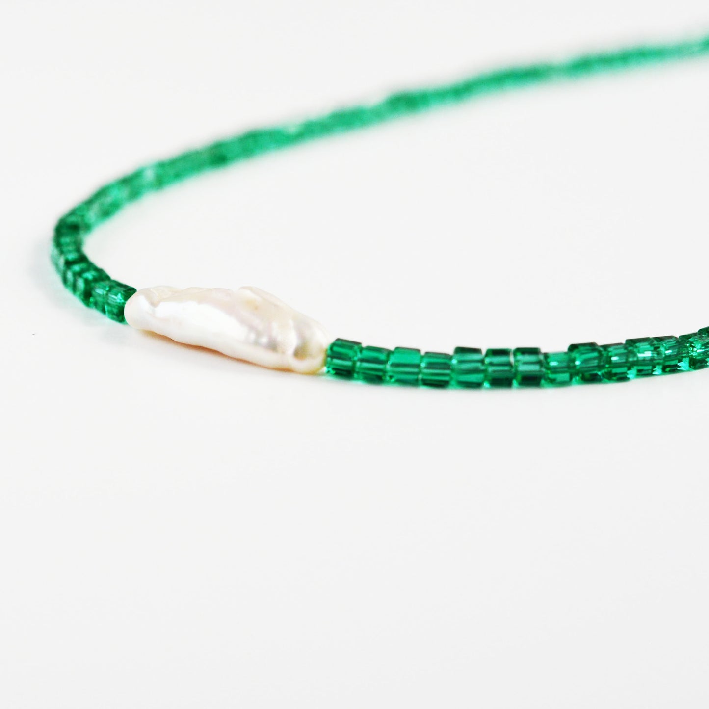 Freshwater Pearl Choker with Crystal Beads