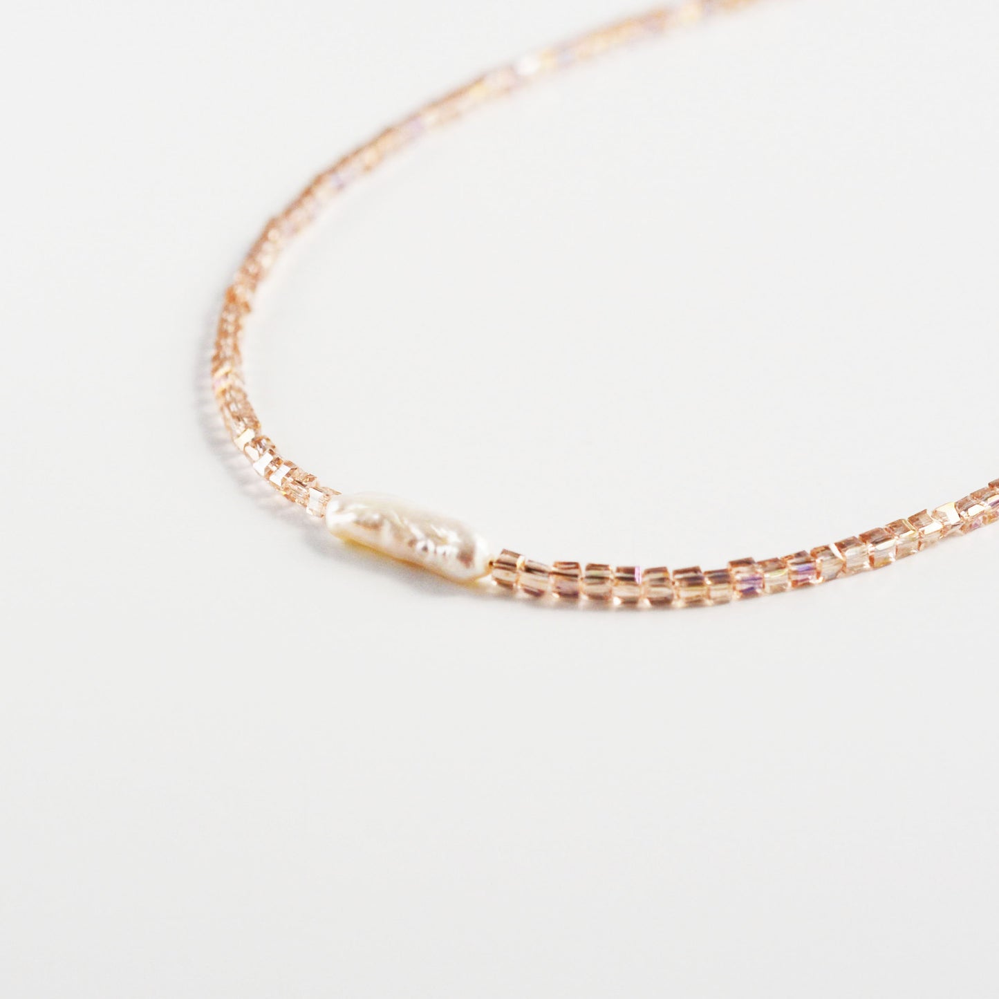 Freshwater Pearl Choker with Crystal Beads