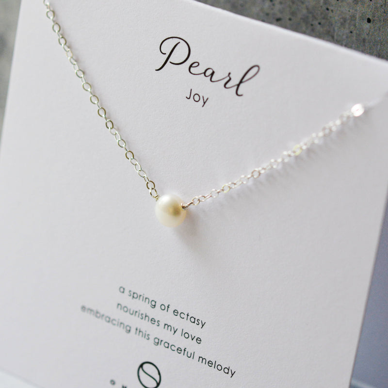 Dainty Pearl Necklace