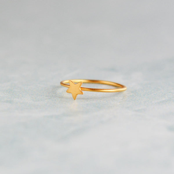 18K Gold Star Rings