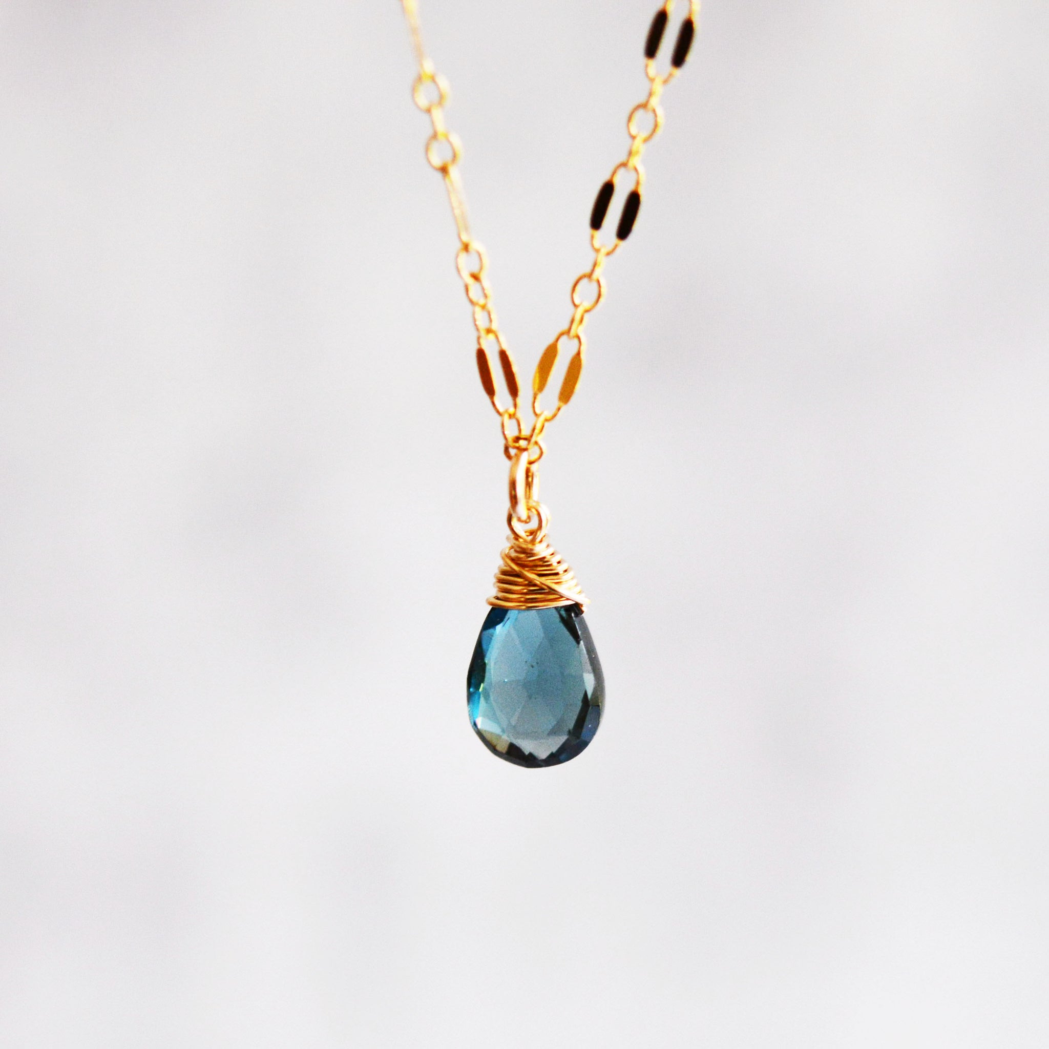 Depths Necklace - london blue topaz necklace gemstone solitaire – Foamy  Wader